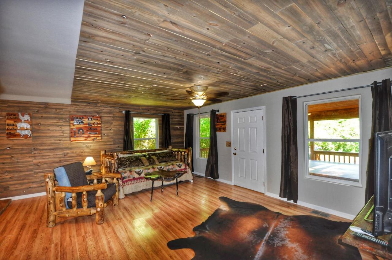 Remodelled Cabin! Great Location! Sevierville Exterior photo